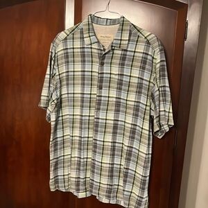 tommy bahama Plaid Short Sleeve  Button Down Original Fit Men's Sz M